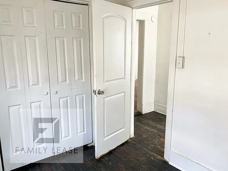 1904 E Prairie St — Photo 12