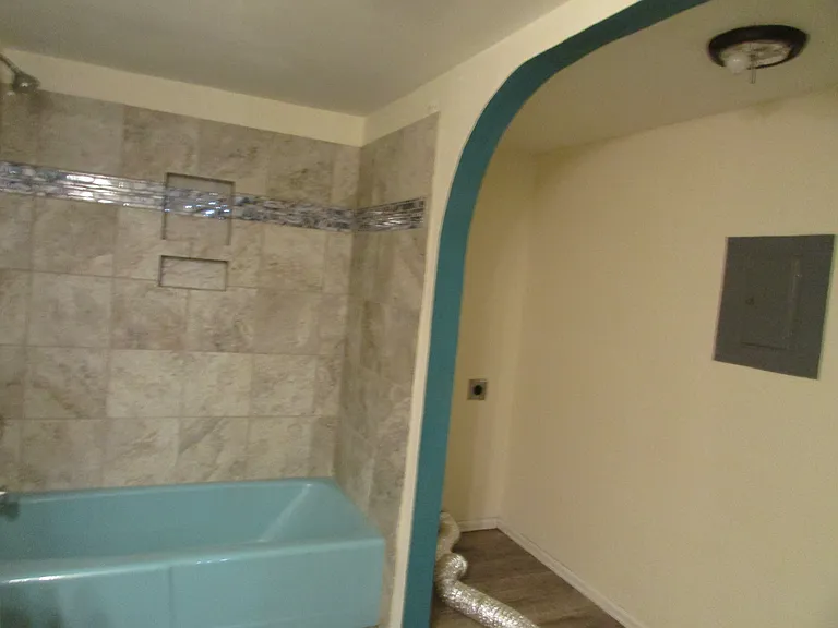 2120 Norman Ln #4 — Photo 7