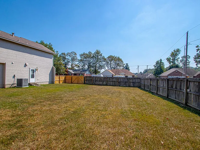 101 Bearskin Dr — Photo 50