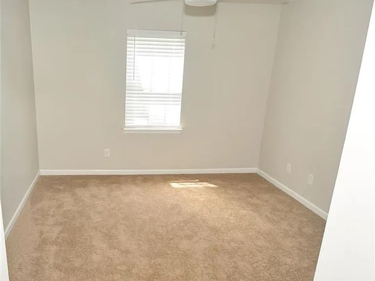 605 Mountainwater Dr — Photo 5