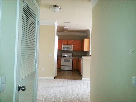 2nd image of 8848 Villa View Cir Unit 306