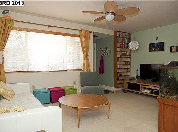 5th image of 5132 Hilltop Dr