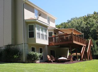 733 Hilltop Woods Ct, Eureka, MO
