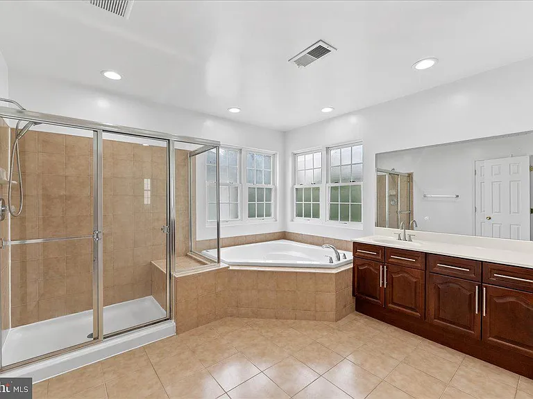 13646 Sweet Woodruff Ln — Photo 38