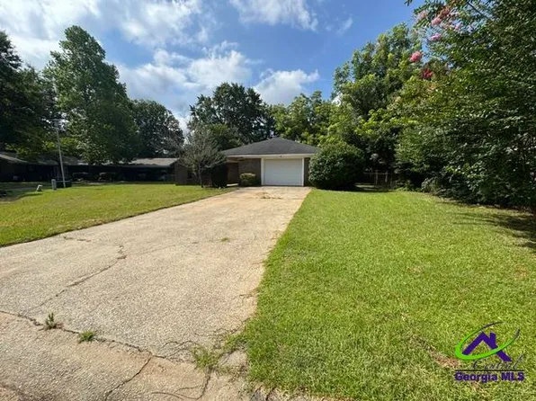102 Modred Ct, Warner Robins, GA 31093
