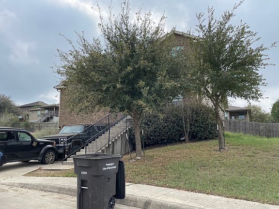 3rd image of 4006 Salado Blf
