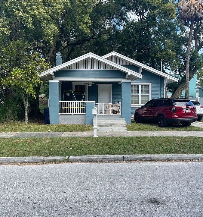 1st image of 710 E Forest Ave