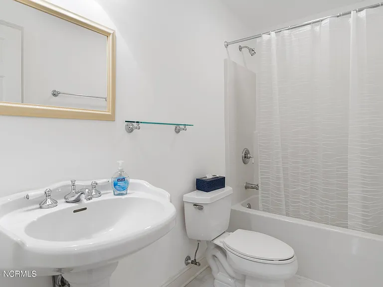 3567 Medinah Ave E — Photo 19