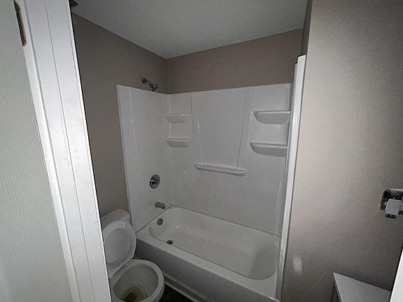 5th image of 2584 W McMicken Ave APT 1