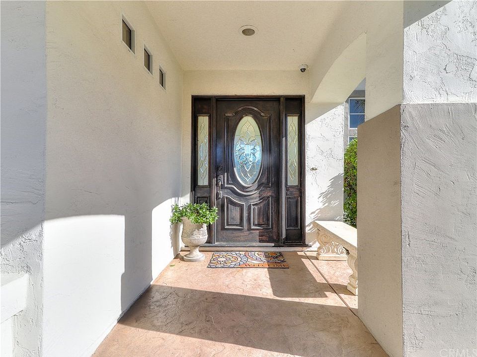 1st image of 44736 Corte Valencia