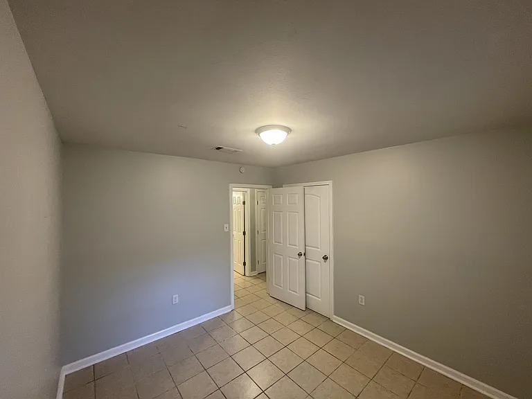 7047 Meadow Park Ave — Photo 10