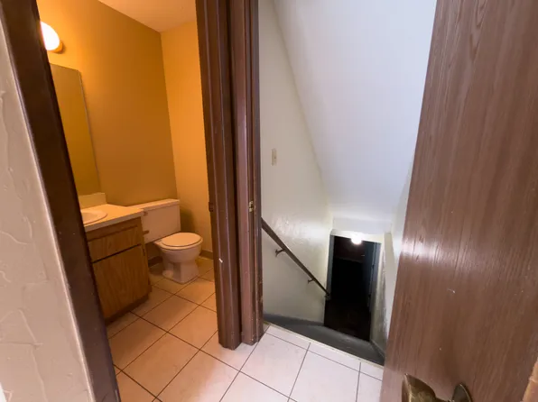 1363 Belvoir Mews, South Euclid, OH 44121