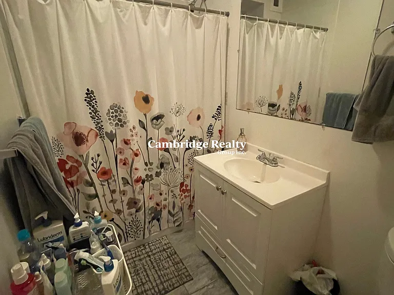 4 Farrington Ave #5T — Photo 23