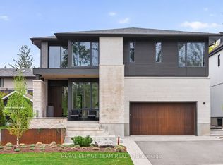 511 Fraser Ave, Ottawa, ON K2A2R1