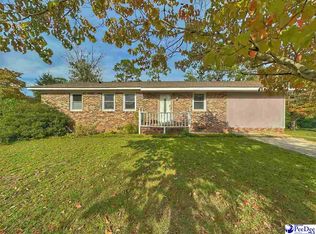 520 E Country Club Rd, Dillon, SC 29536