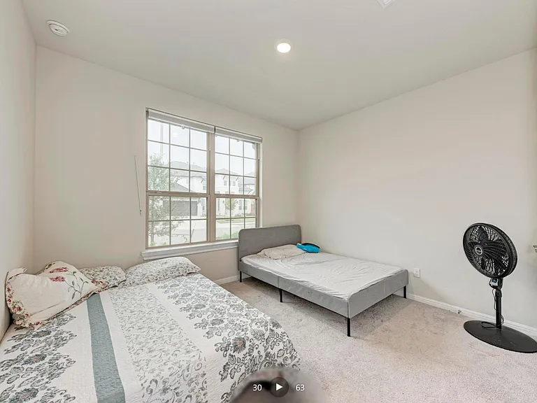 1229 Umblachery St — Photo 13