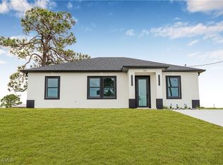 9007 E Crow Cir, Labelle, FL 33935