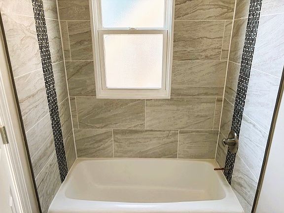 5th image of 1252 SW Topeka Blvd #1A