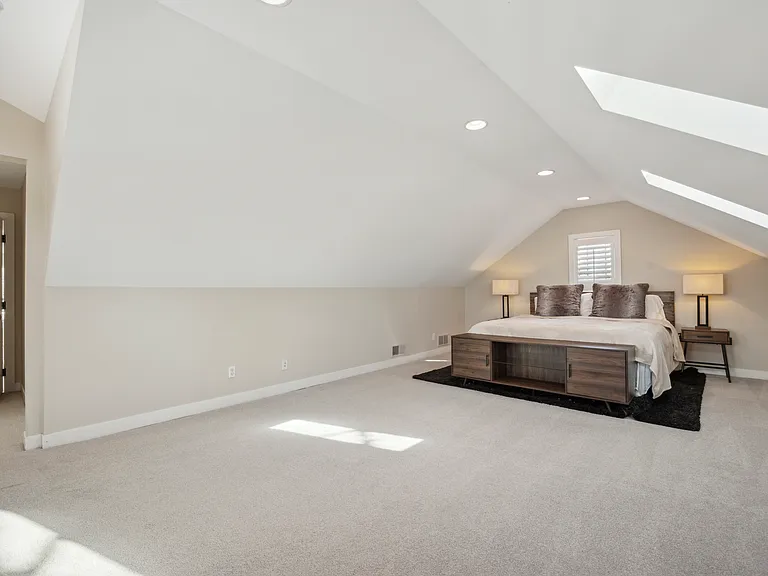 16108 Gleason Lake Rd — Photo 23