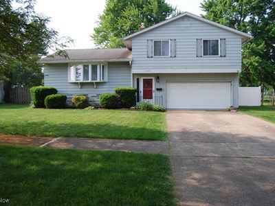 13883 Holland Rd, Brookpark, OH, 44142