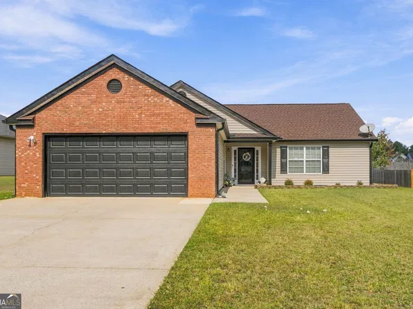 255 Galway Ln, Hampton, GA 30228