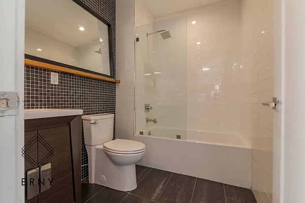 Rented by ERNY LLC | media 22