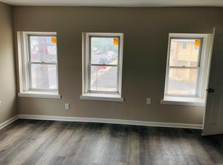 28 Hermann St, Carteret, NJ 07008