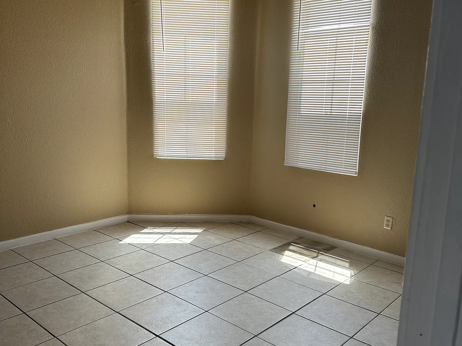 1 bed, $1,350 — Photo 2