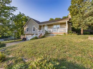 13138 Swartz Rd, Bonner Springs, KS 66012