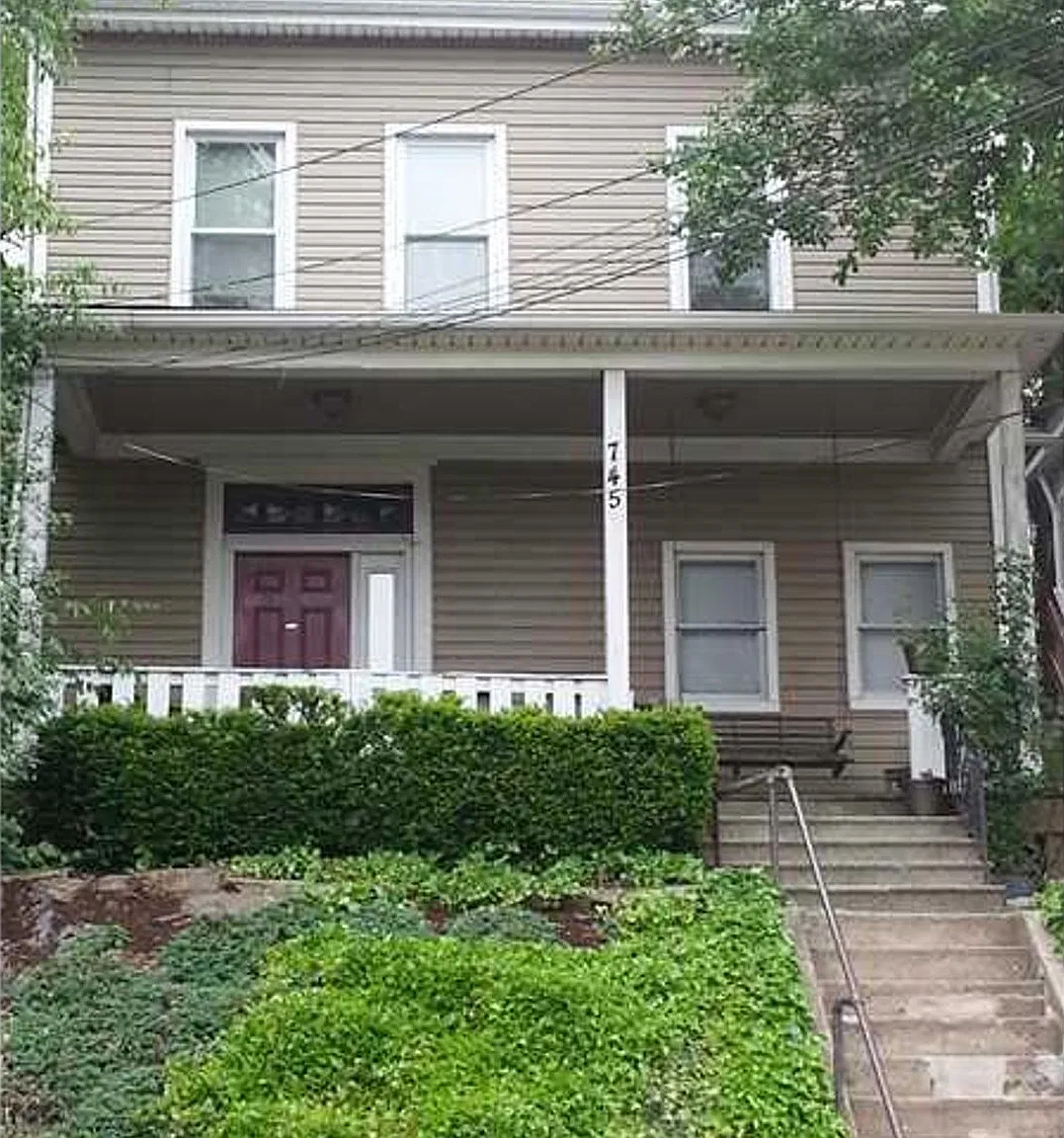 Duplex in the Avalon area of Pittsburgh, PA — Photo 1