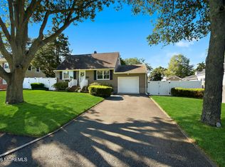 1 Fairway Drive, Toms River, NJ 08753