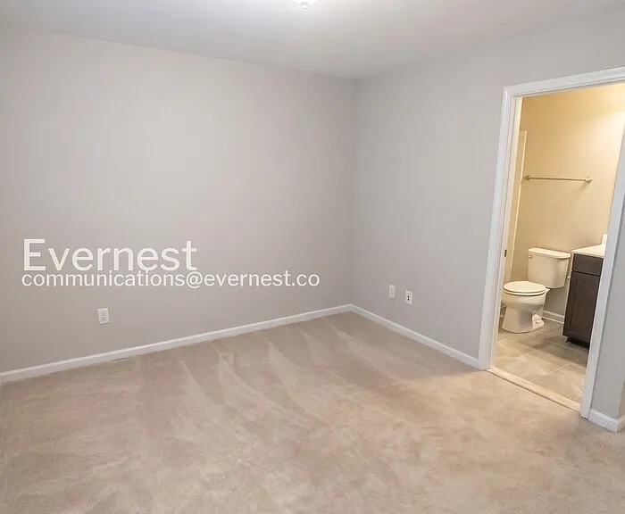 1735 Hudgins Farm Cir — Photo 15