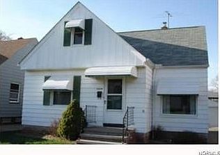 1st image of 3334 Russell Ave