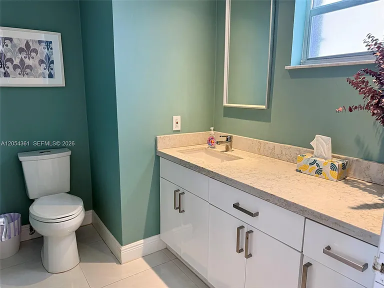 855 Euclid Ave #402 — Photo 11
