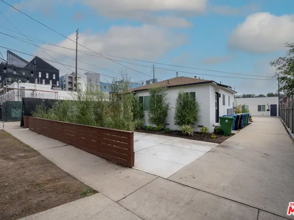 10720 Charnock Rd, Los Angeles, CA 90034