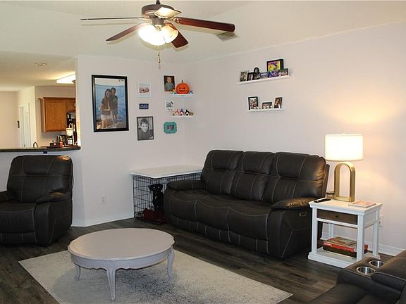 3rd image of 8846 Winter Ct