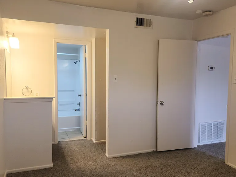 3414 W Martin St #104 — Photo 5