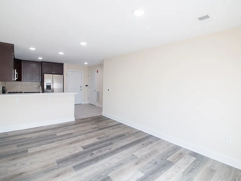1664 Stuyvesant Ave #305 — Photo 11