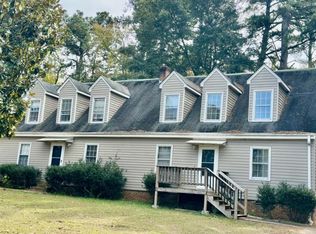 105 Carson Dr, Cowpens, SC 29330