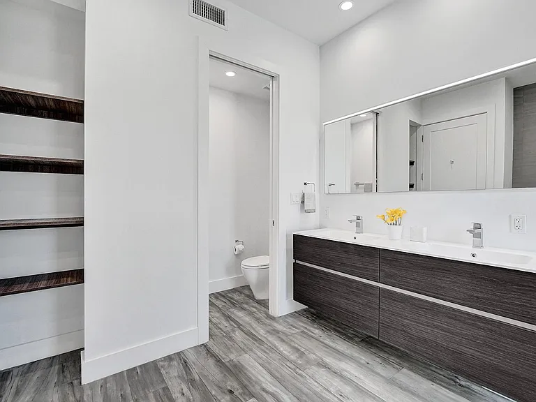 340 Balboa St — Photo 17
