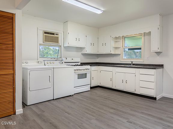 4th image of 2220 Turbot Ave