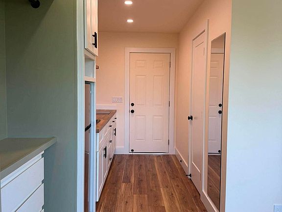 3rd image of 640 Lihau Pl