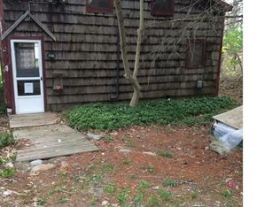 39 Lakeside Dr, North Stonington, CT 06359