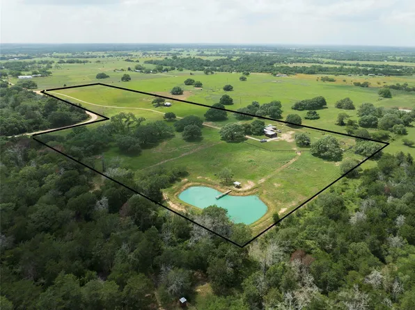1276 County Road 216, Hallettsville, TX 77964