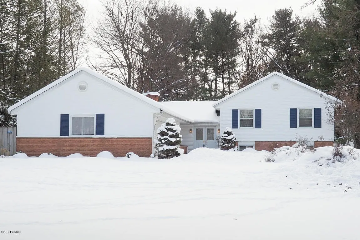 3319 Fair Oaks Dr photo 1