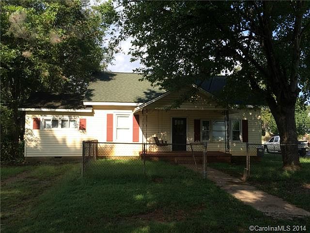 1st image of 200 Madora St