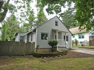 2717 SW Miles St, Portland, OR 97219