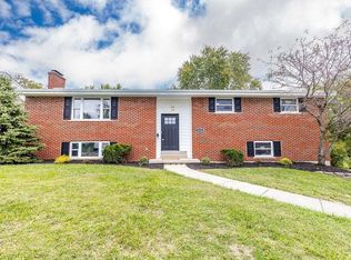 5610 Nickview Dr, Cincinnati, OH 45247