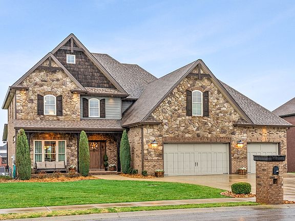 4th image of 108 Bainbridge Dr