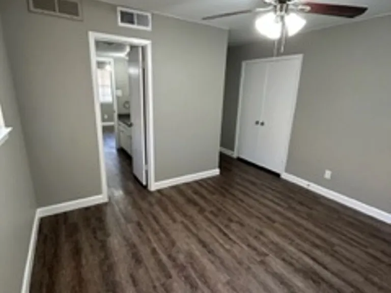 400 Donnell Dr — Photo 14
